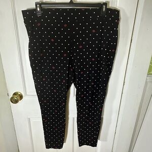 Torrid Black Polka Dot & Lips Leggings